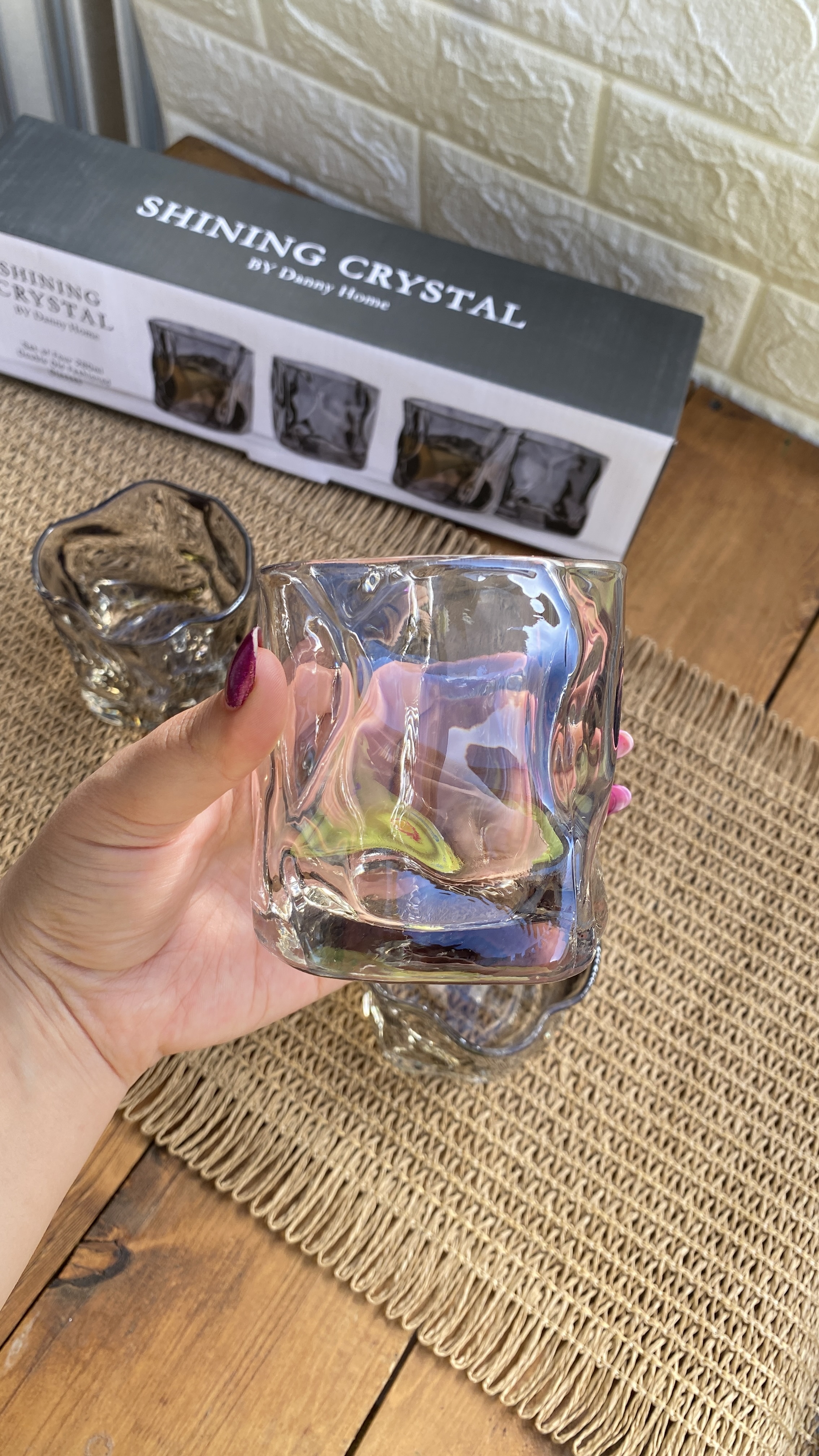 نیم لیوان هولوگرامی دودی